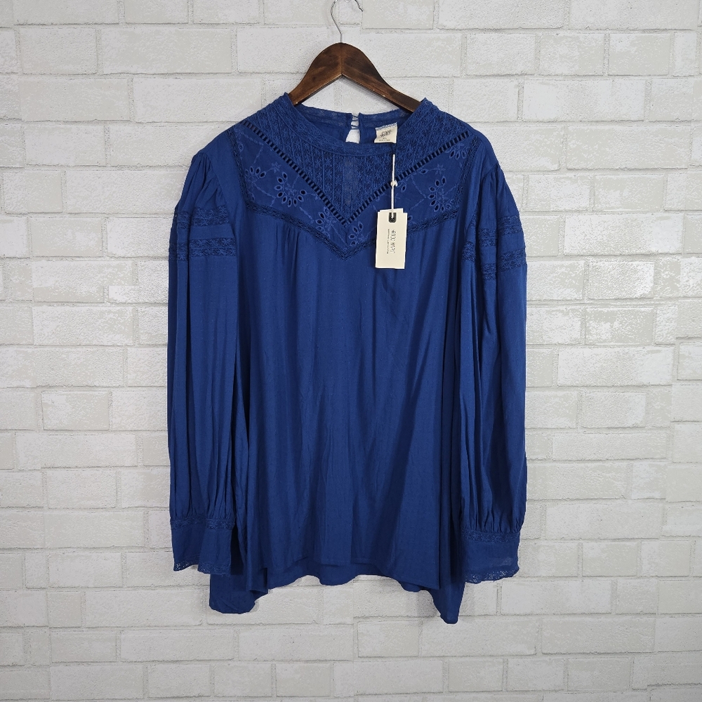NWT Good Hart long sleeve top